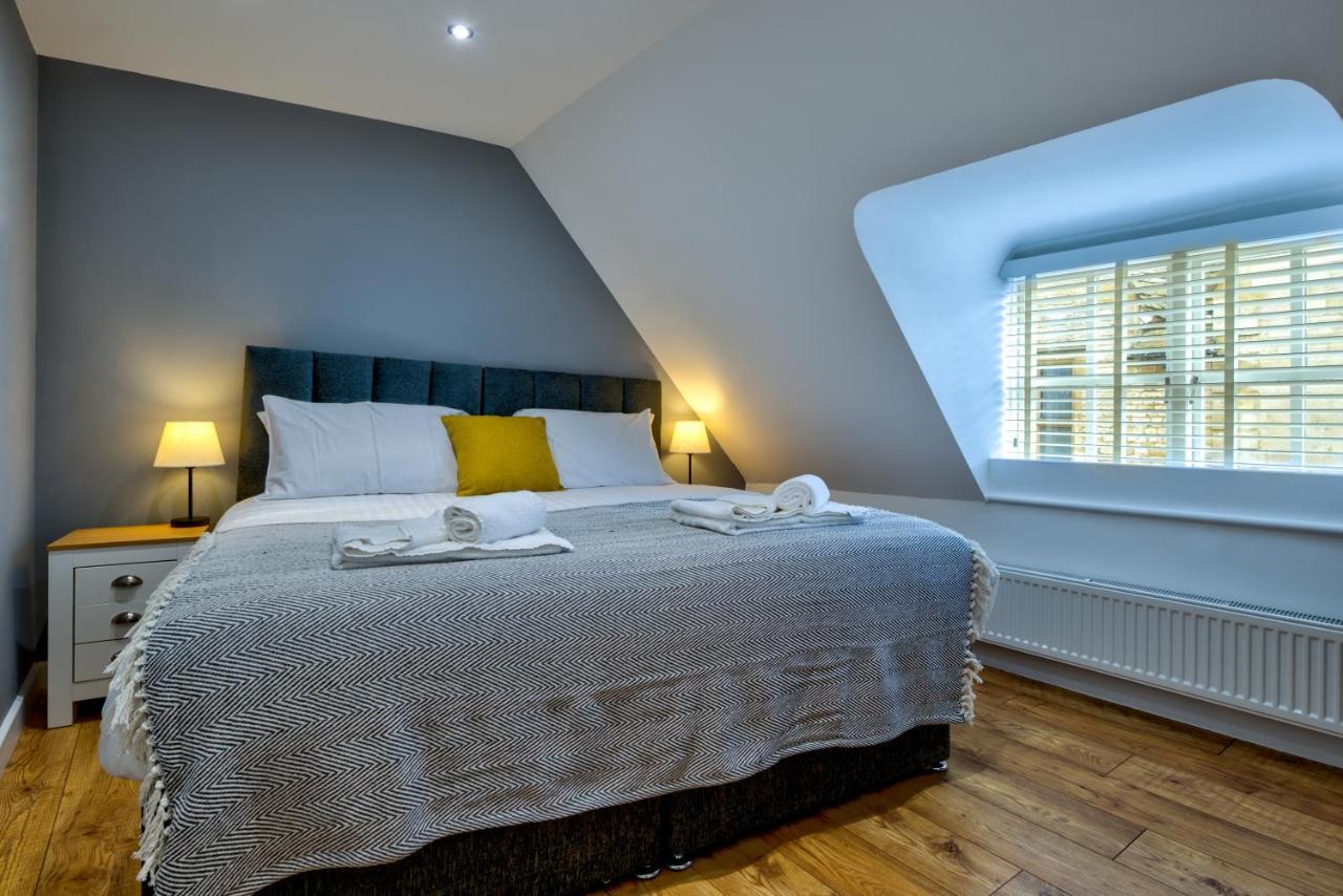 Stamford Central Stay - Stylish 2-Bed Apartment With Wifi Exterior photo