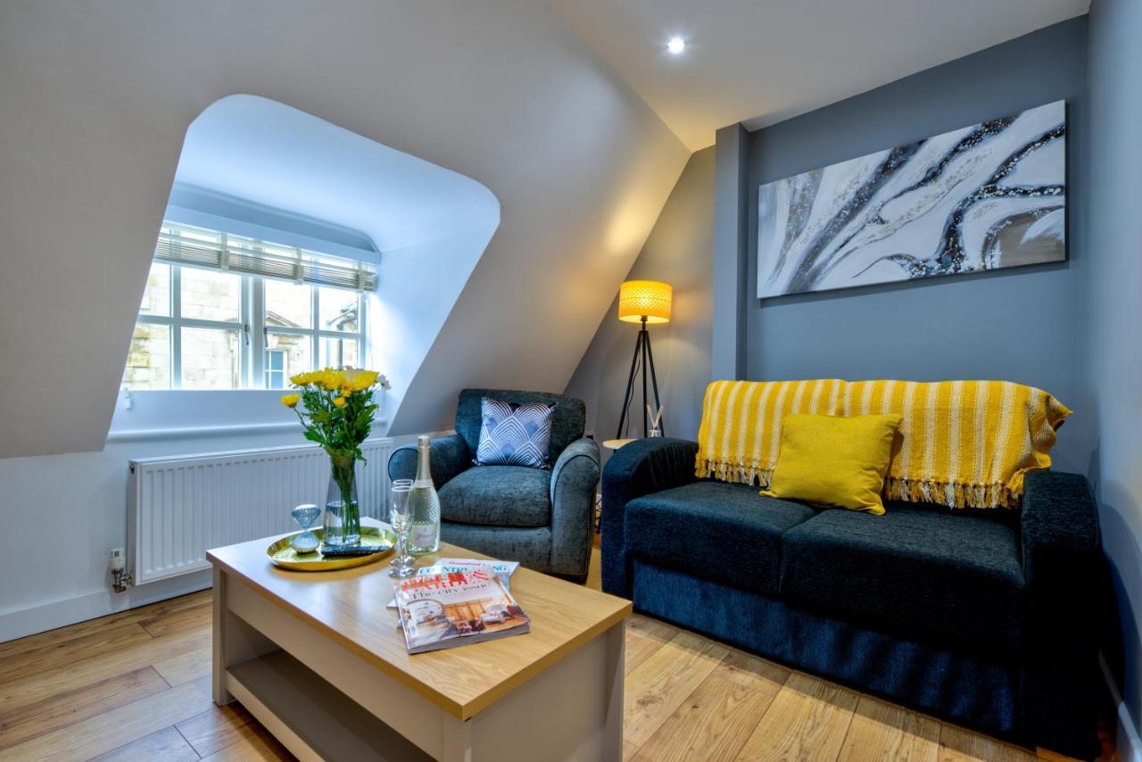 Stamford Central Stay - Stylish 2-Bed Apartment With Wifi Exterior photo